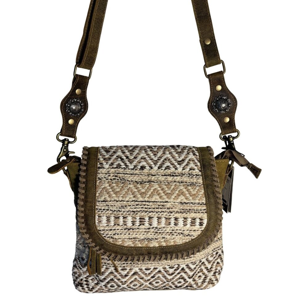 Vintage N Vogue Myra Bag Ratel Shoulder Bag Eco-Friendly Upcycled Brown/White - Picture 2 of 15